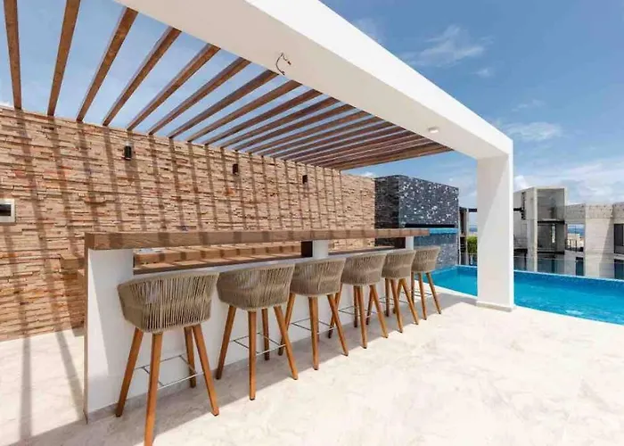 Dep Luxury With Pool